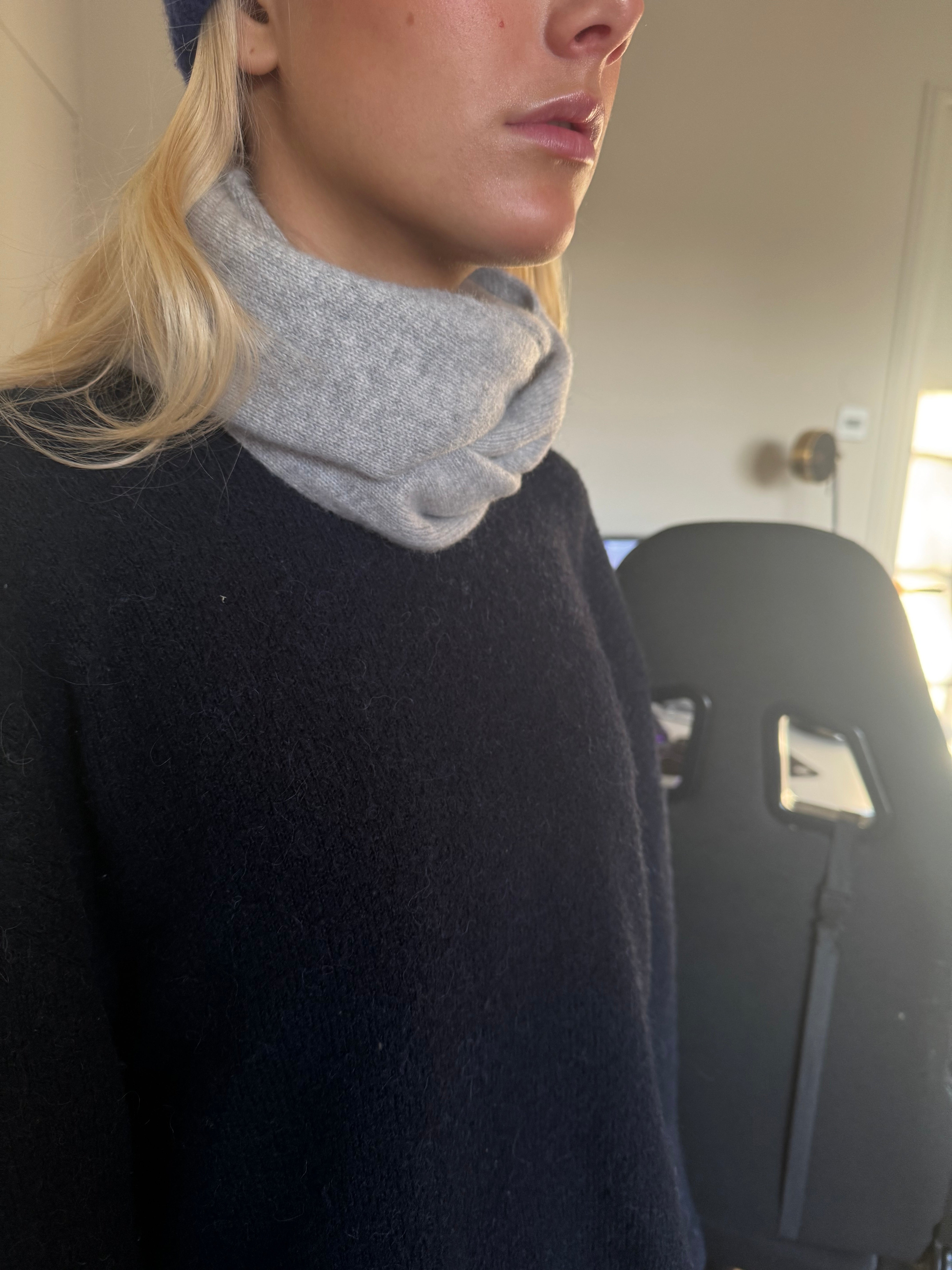 Light grey cashmere buff