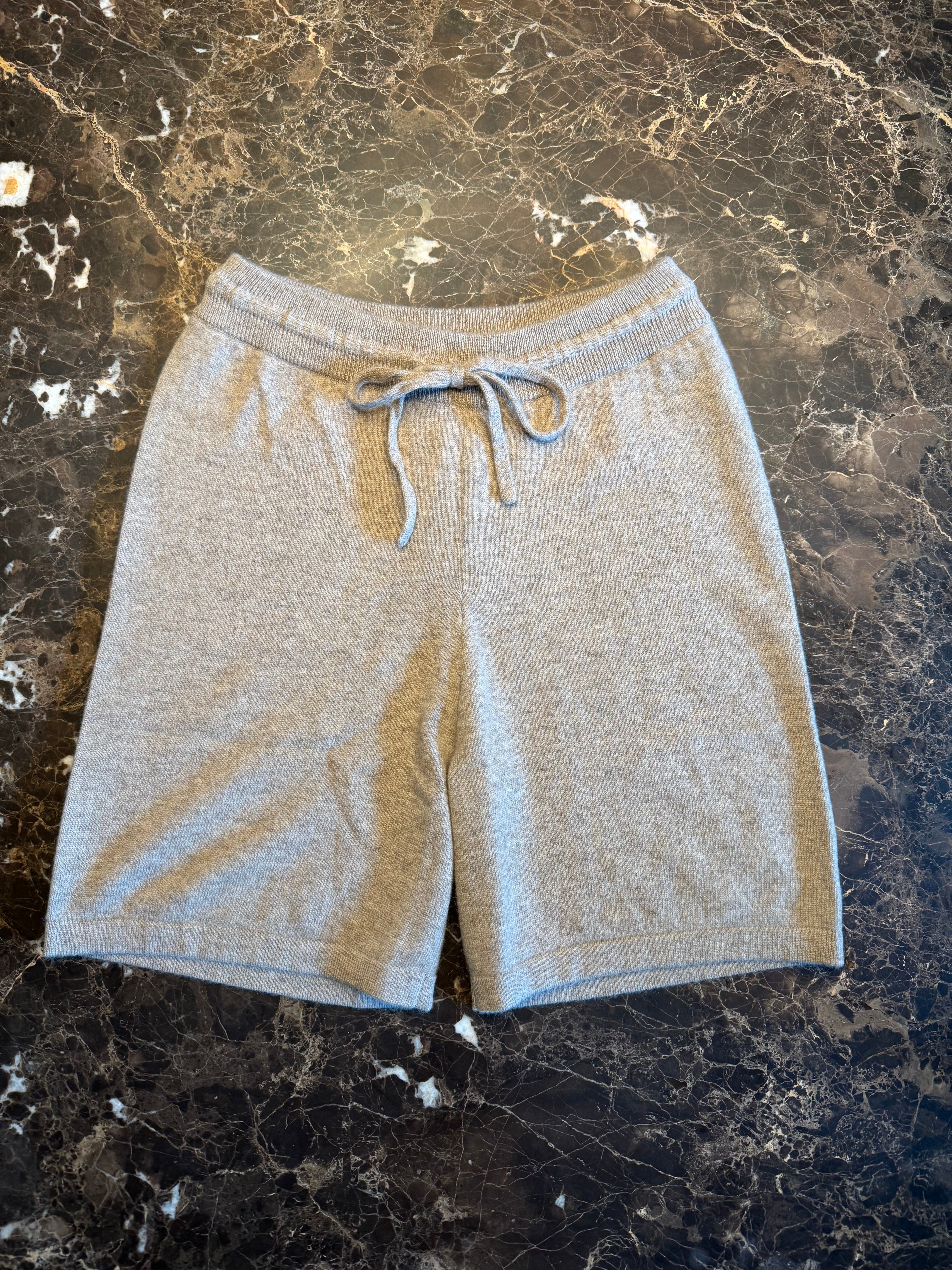 CASHMERE SHORTS BEIGE